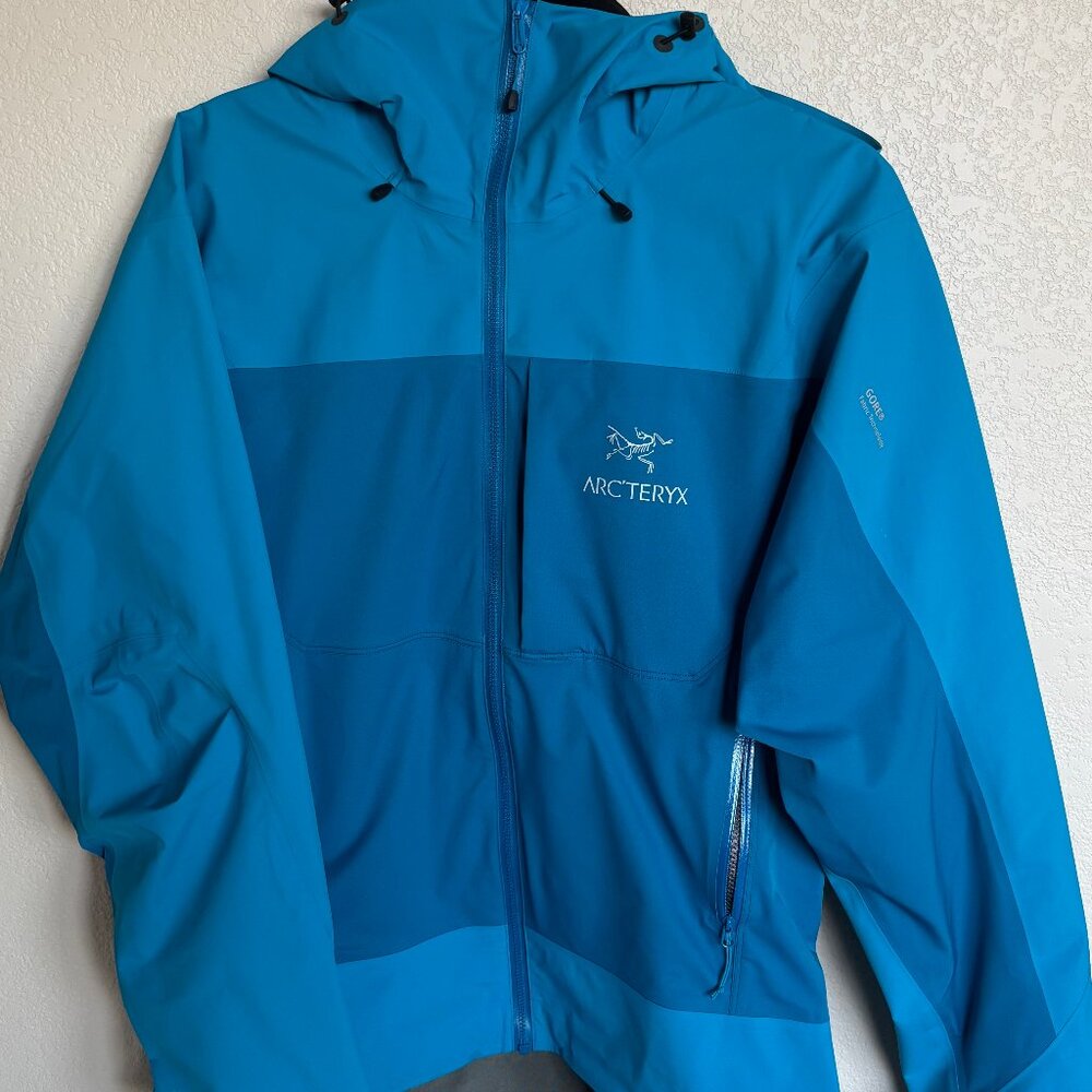 ARC'TERYX versatile jacket
